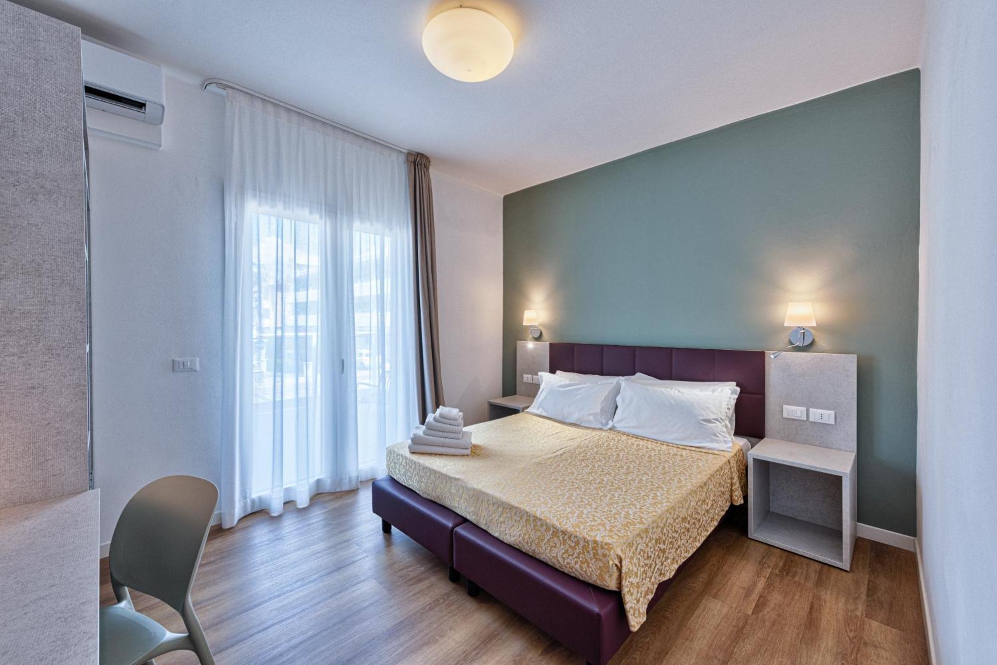 Hotel Al Ponte Линяно Сабиадоро Екстериор снимка