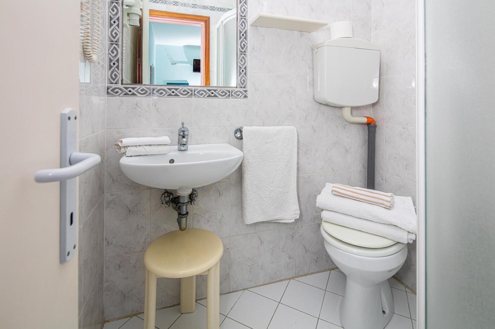 Hotel Al Ponte Линяно Сабиадоро Екстериор снимка